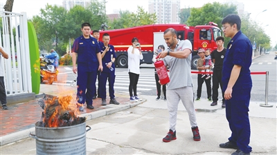 东丽区消防救援支队进行消防培训