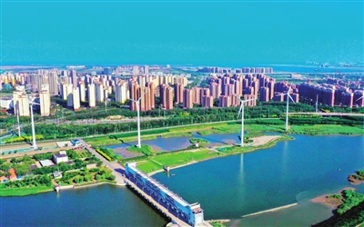 中新天津生态城惠风溪生态宜居型智慧能源小镇 图片由国网天津市电力公司提供