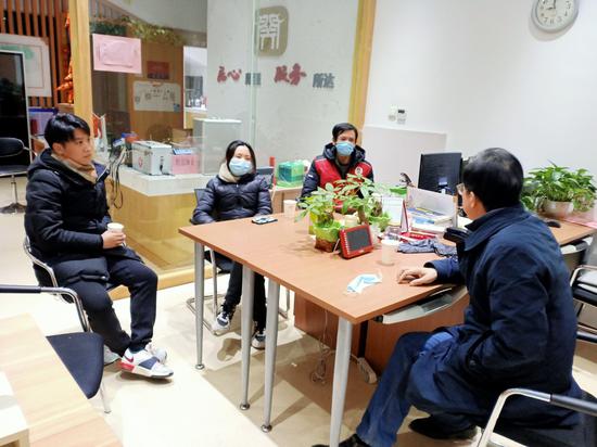 打铁关社区的“和事佬”工作现场。 马吕骞供图