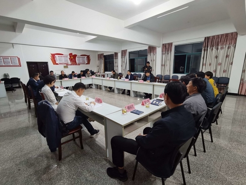 奉化探讨未来发展蓝图现场。 冯新 摄