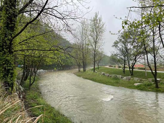 余东村。张斌 摄