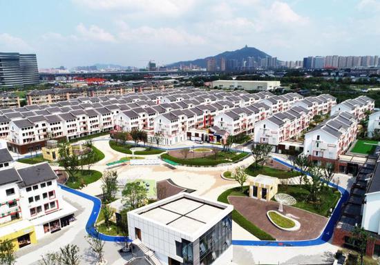 杭州市拱墅区一社区旧房改造为未来社区。刘宝卓 摄