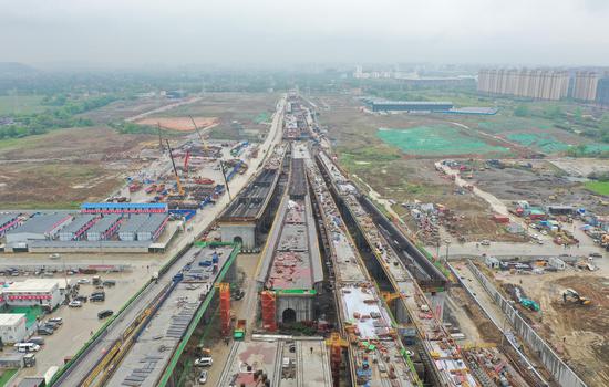 杭州西站高架正在建设中（无人机照片）。  王刚 摄