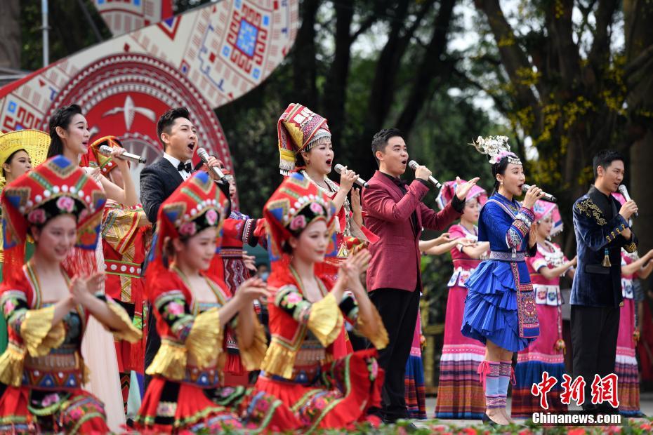 壮乡美食,壮乡非遗技艺等,让民众感受壮乡民俗文化,共同欢庆"壮族三月