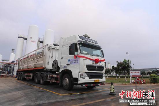海南省首个氢能充装设施正式投用　中国石化海南炼化公司供图