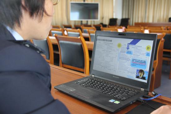 直播现场。  左林俊 摄