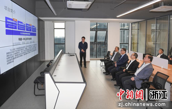 马培华一行赴杭州未来科技城创新研究院调研。 王刚 摄