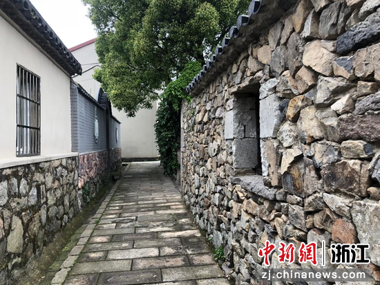 马岙村一景。  林波 摄