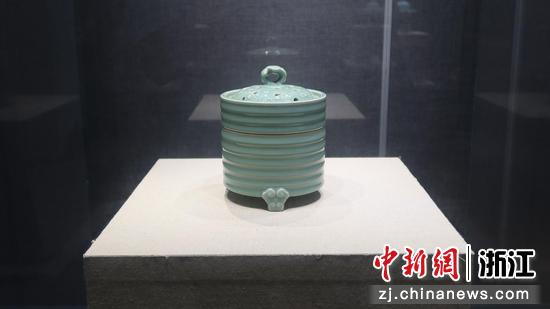 如意弦玟香炉。 董易鑫供图