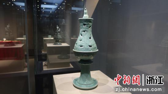 青瓷香炉。 董易鑫供图