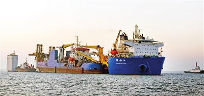 图为“天鲸号”抵达天津港。 照片由中交天航局提供
