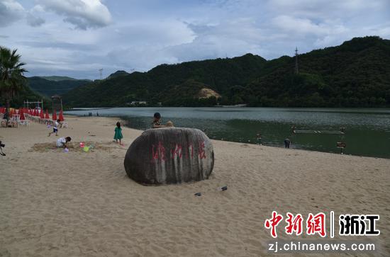 浙江云和长汀沙滩。范宇斌 摄