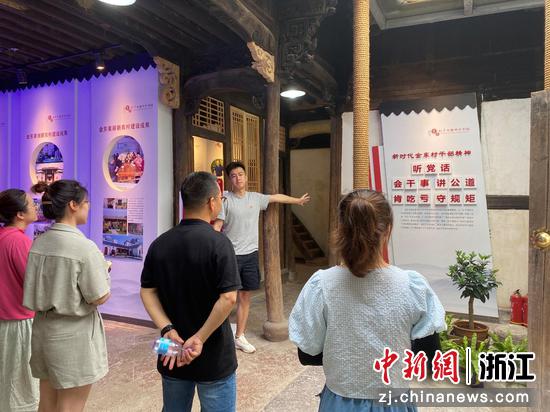 青年干部分享个人心得。 杨玮供图