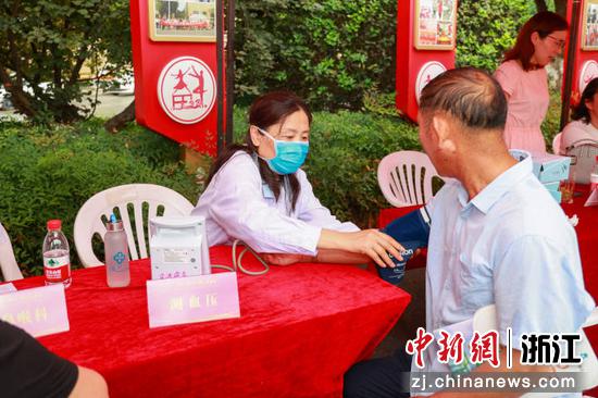 健康义诊现场 殷兴华供图