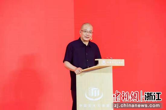 教育部新文科建设工作组副组长、中国美术学院学术委员会主任许江。 中国美术学院提供