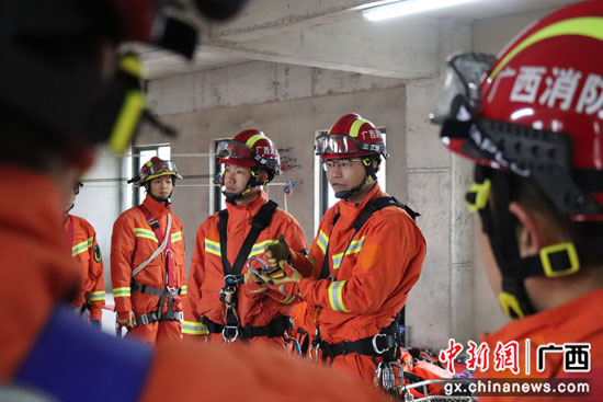 桂林消防员梅态龙:庆百年铭初心 不负青春“火焰蓝”