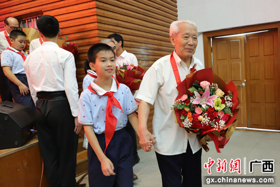 桂林理工大学举行庆祝中国共产党成立100周年座谈会