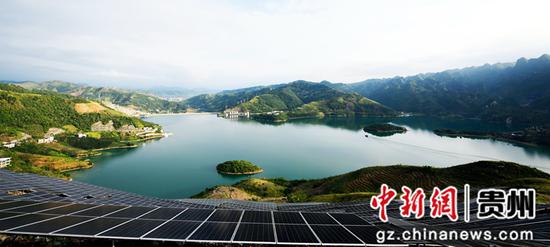 2020年底建成的北盘江董箐电站水光互补项目。