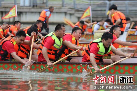 选手奋力争先 倪寅初供图