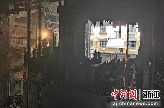 居民房内被烧毁。舟山市定海区消防救援大队 供图