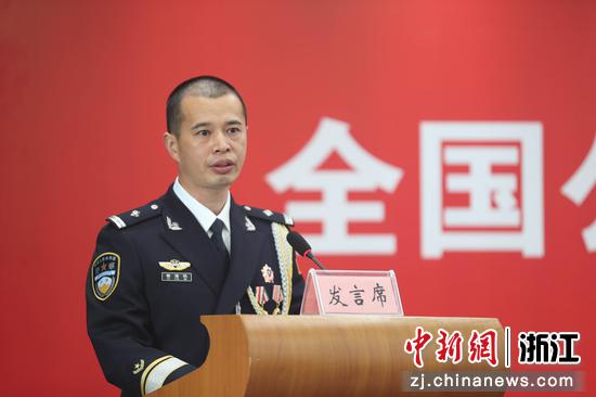 谢潇俊获评公安二级英模。韦士钊 摄