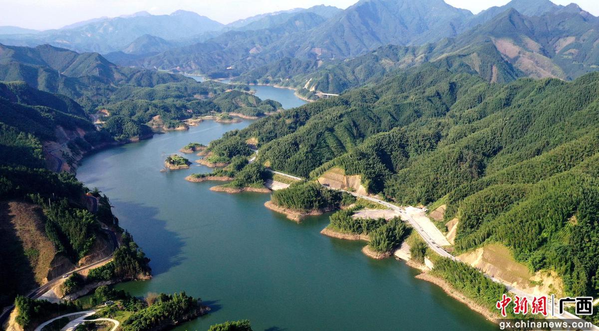 航拍落久水库高峡平湖景观17
