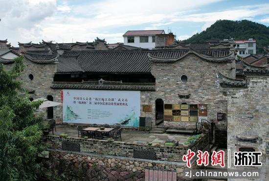 航拍坛头村的古建筑。  雷航挺（通讯员） 摄