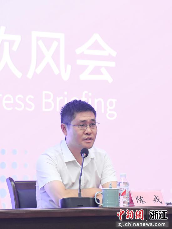 杭州亚组委场馆建设部建设管理二处处长陈戎发言.王刚 摄