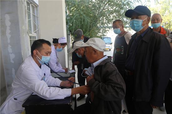 山西省退役军人事务厅组织医疗队赴二二二团开展优抚对象医疗巡诊活动