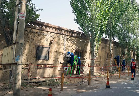 新疆喀什地区英吉沙县芒辛镇煤改电户表安装现场。
