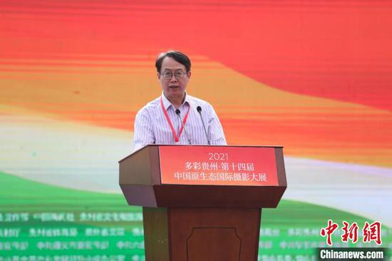 中国新闻社副总编辑陶光雄在大展开幕式上讲话。　瞿宏伦 摄