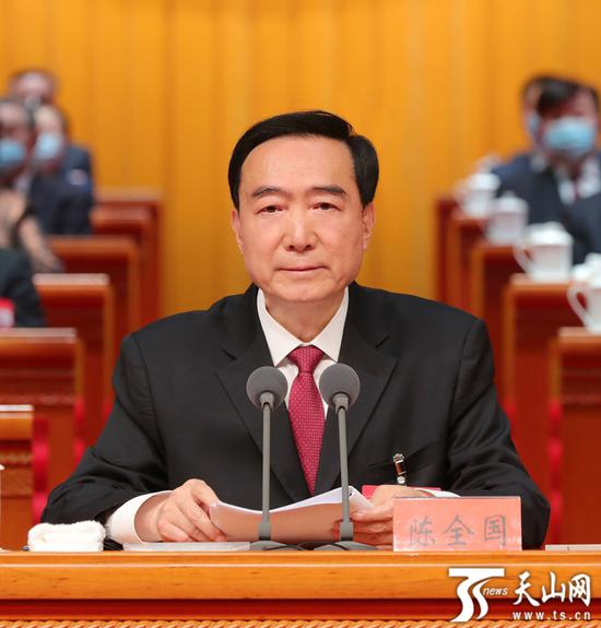 中国共产党新疆维吾尔自治区第十次代表大会闭幕