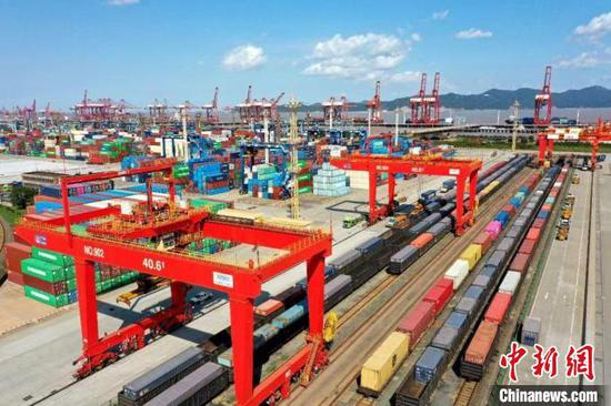 宁波舟山港集装箱海铁联运业务量突破100万 超去年全年