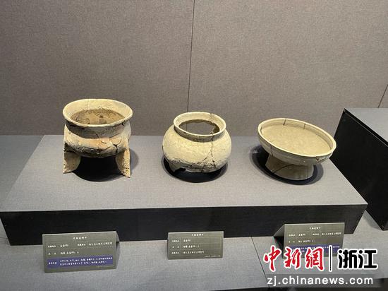 良渚早期平民墓葬出土的■陶罐等手工制品。  童笑雨 摄