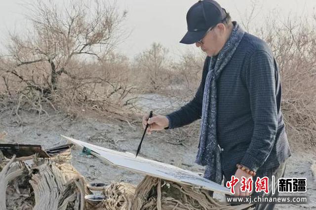 11月16日，著名军旅画家、国家一级美术师冀有泉一行6人到新疆尉犁县采风。