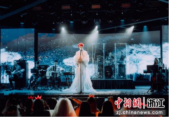 演出现场。楼一零 摄