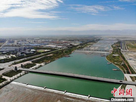 2020年9月，甘肃张掖黑河两岸。(资料图) 杨艳敏 摄