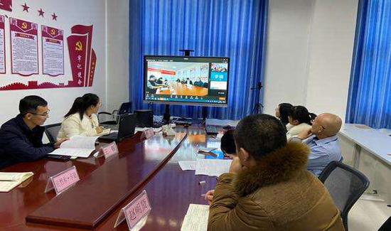 阿克苏、温州职业技术学院开展云教学研讨会
