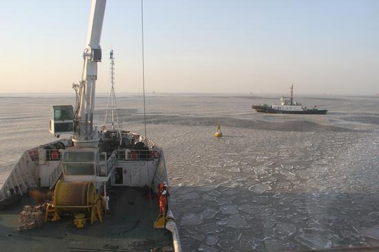北海航海保障中心天津通信中心于12月15日正式开始播发冰况信息。 天津通信中心供图