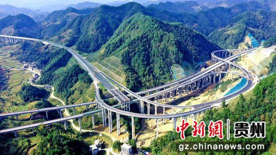 贵州中交沿河经印江（木黄）至松桃高速公路建成通车