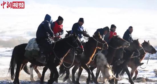 新疆多地舉辦冰雪活動慶新年迎冬奧