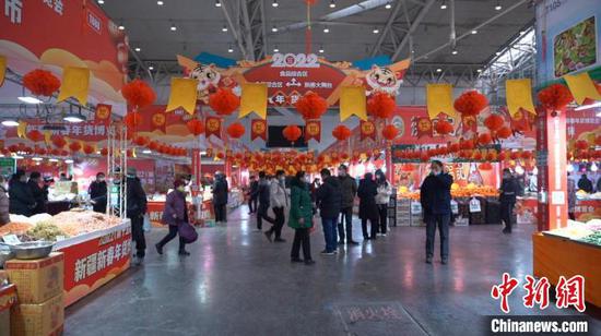 2022（第十五届）新疆新春年货博览会在新疆国际会展中心举行。　左丹丹　摄