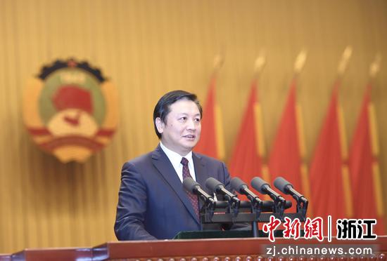 浙江省政协委员,致公党浙江省委会副主委胡伟.张茵 摄