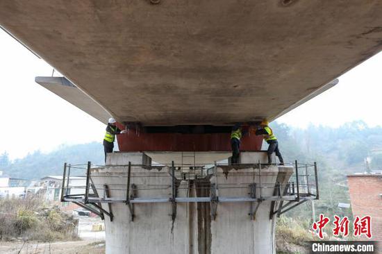 贵南高铁贵州段5标箱梁架设全部完成 预计2023年底开通运营