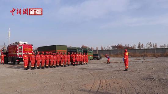 新疆巴州:各方救援力量开展地震拉动实战演练