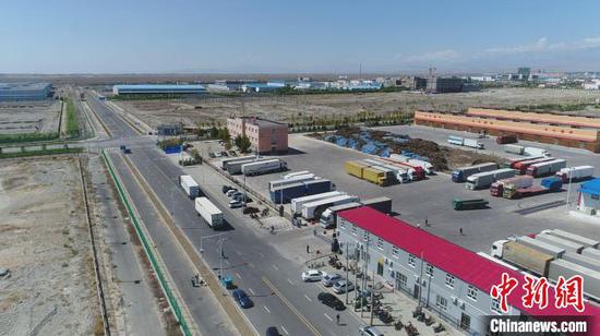 今年前两月新疆霍尔果斯口岸外贸额增长近8%