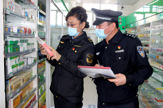 新疆察布查爾開展藥品安全專項整治行動