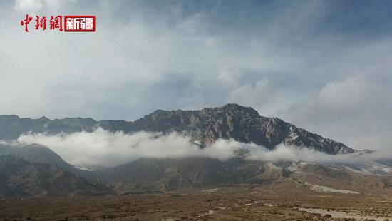 新疆乌什：云卷云舒 俯瞰看山河大地