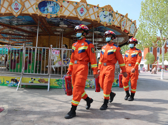 新疆伊犁開展“五一”期間旅游景區、游樂園消防檢查培訓