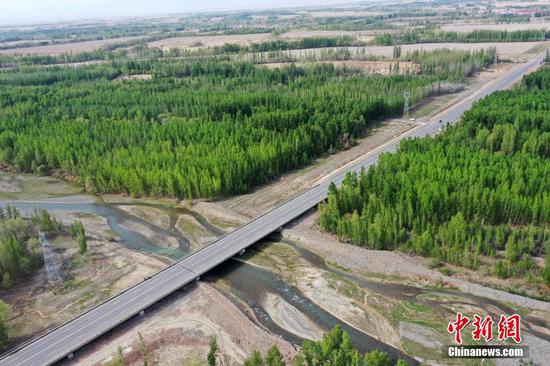 新疆博州：博爾塔拉河谷綠意濃